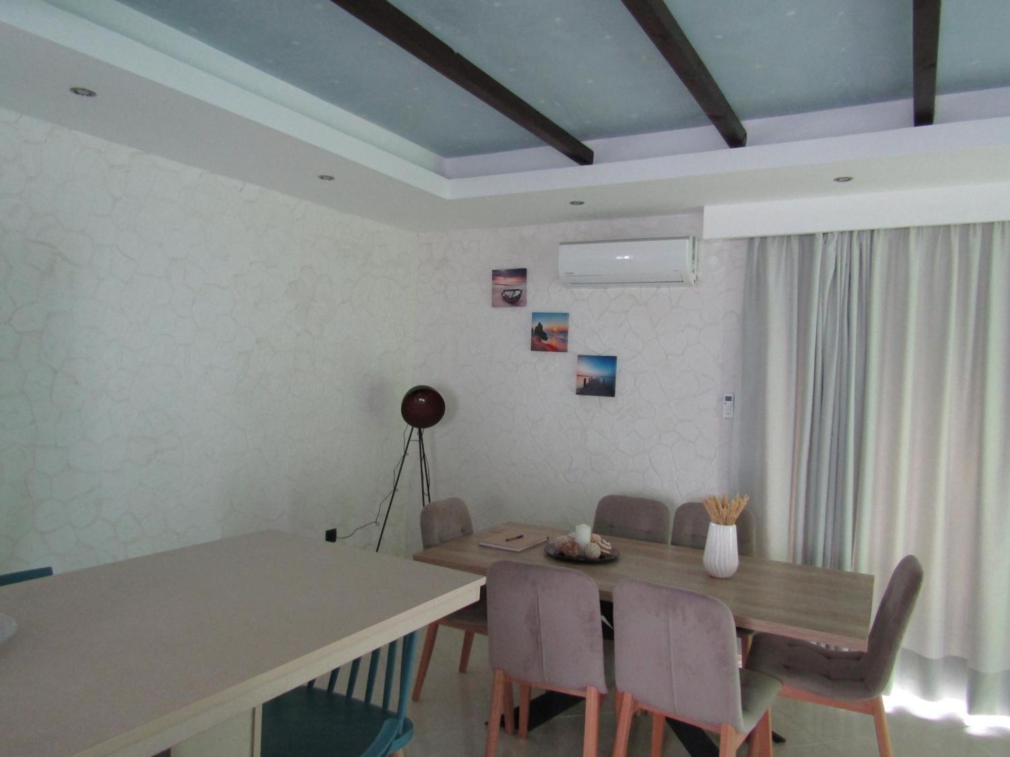 Villa Gusta Tholos  Ngoại thất bức ảnh